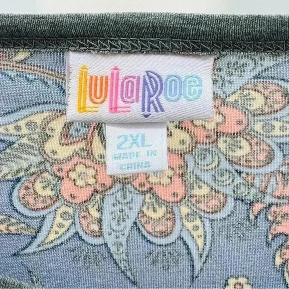 BNWT LuLaRoe Randy Blue and Orange Paisley Tee Shirt, 2XL - Picture 6 of 9